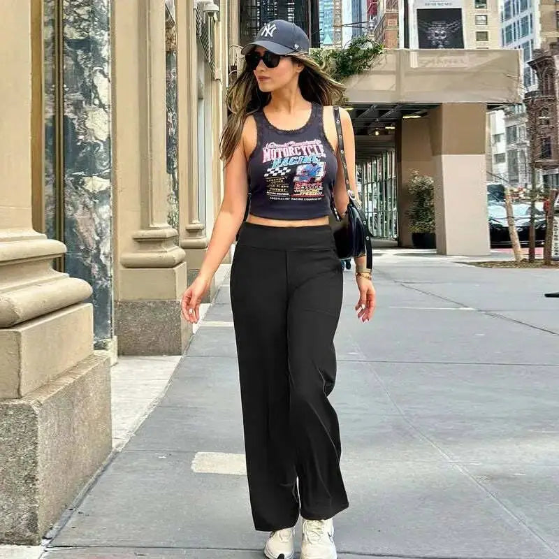 Front pockets on women's pants